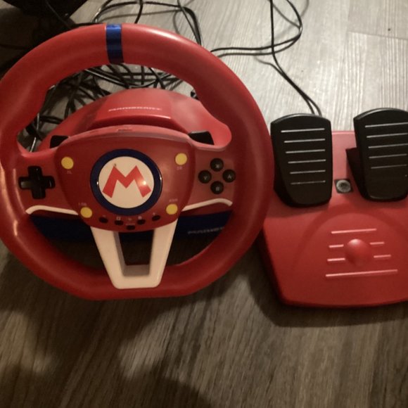 Nintendo Switch Mario Racing Wheel - Picture 2 of 2